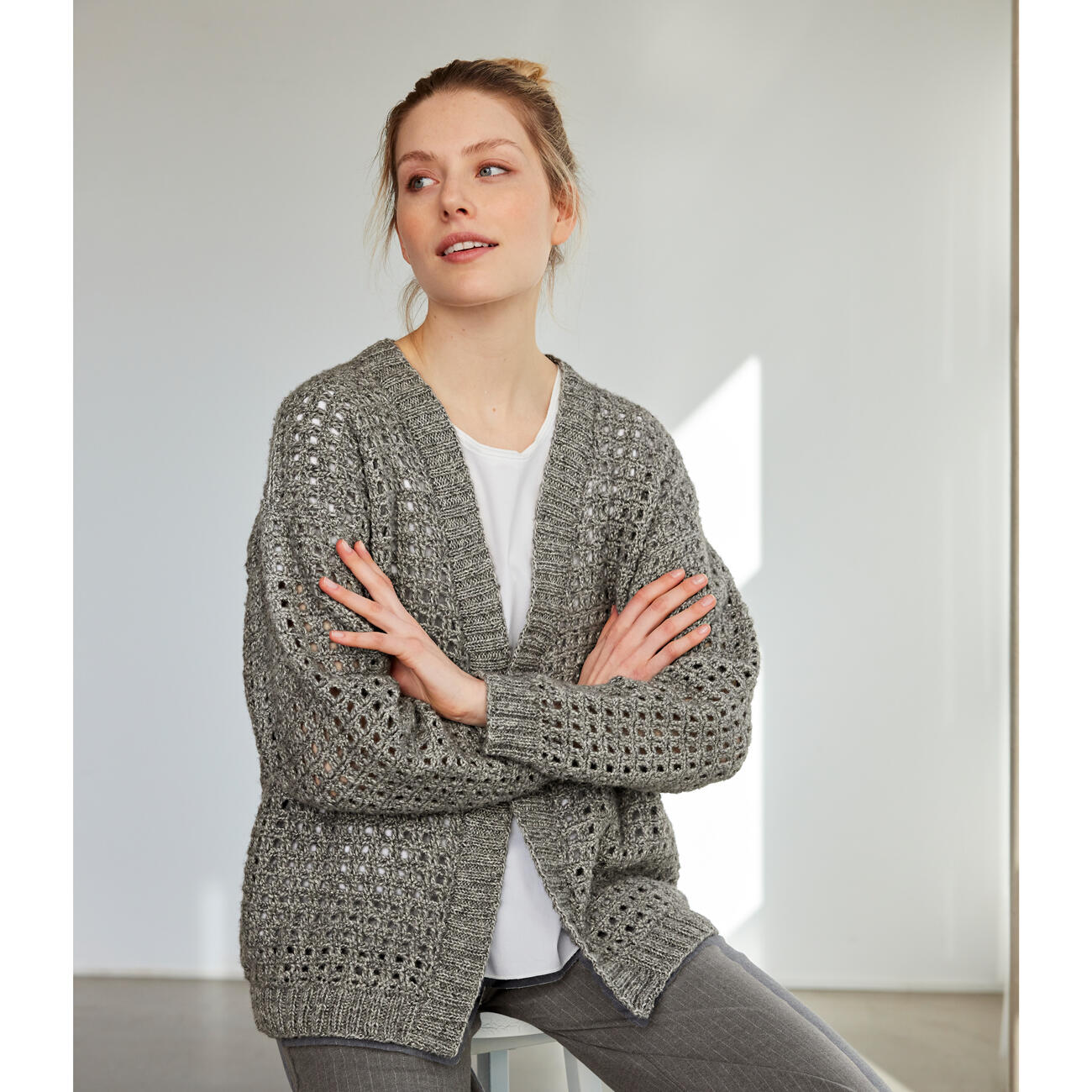 Anleitung 120/3, Jacke aus Wool-Cotton von Junghans-Wolle, 1 versch. Farben