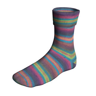 Bunte Sockenwolle mit einem Muster aus harmonischen Farben.