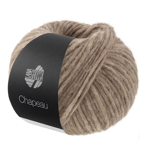 Beiges Garn 'Chapeau' in einer 50 g Rolle.