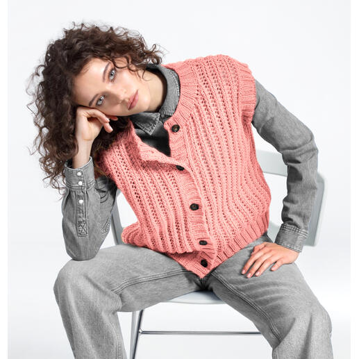 Weste aus Cotonara in zartem Rosé mit Knopfleiste.