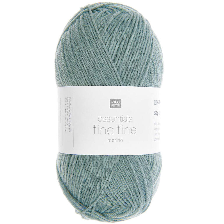 Essentials Fine Fine Merino von Rico Design, hellblaues Garn in einem Knäuel