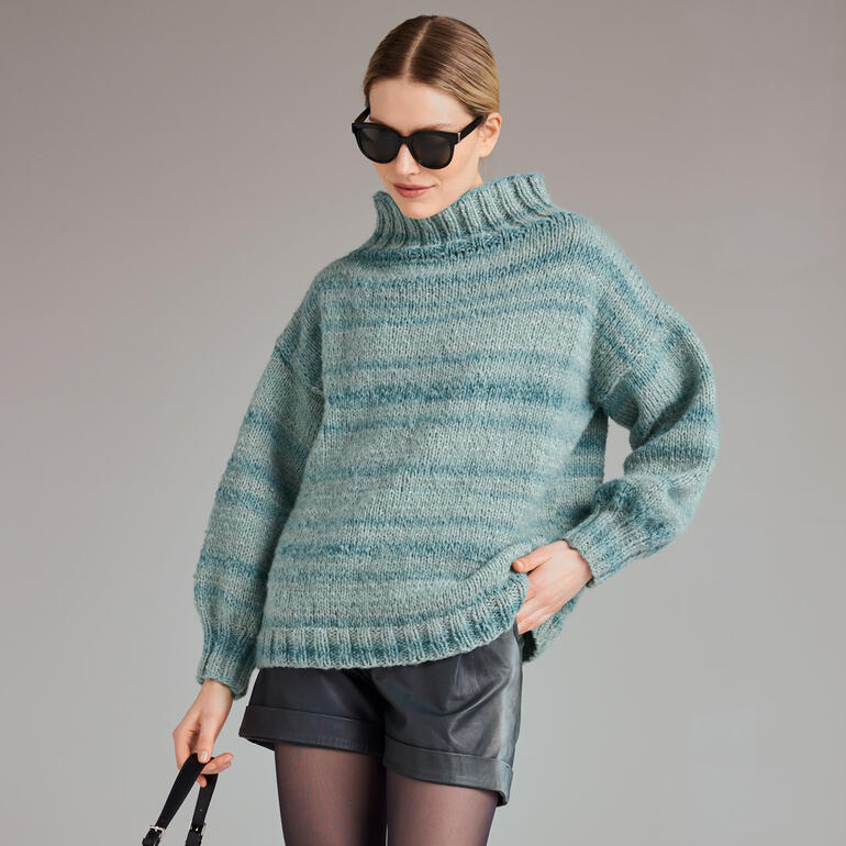 Pullover, 2-fädig aus Cassandra Print und Aerea in gedeckten Farben.