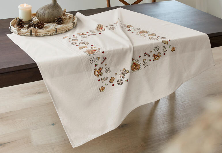 Tischdecke mit lebkuchenförmigen Mustern in herbstlichen Farben