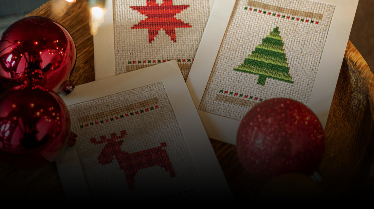 Junghans Wolle Weihnachtswerkstatt 59 inspirierende Ideen zum Sticken und Knüpfen.