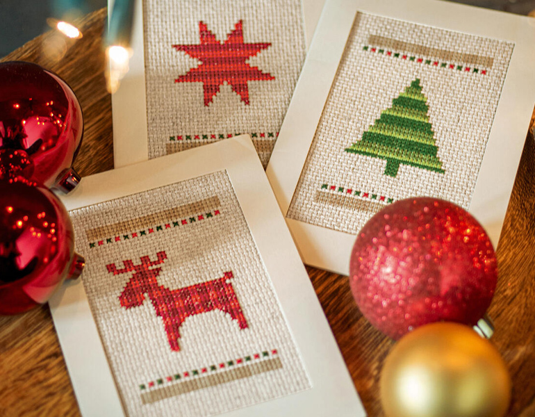 Junghans Wolle Weihnachtswerkstatt 59 inspirierende Ideen zum Sticken und Knüpfen.